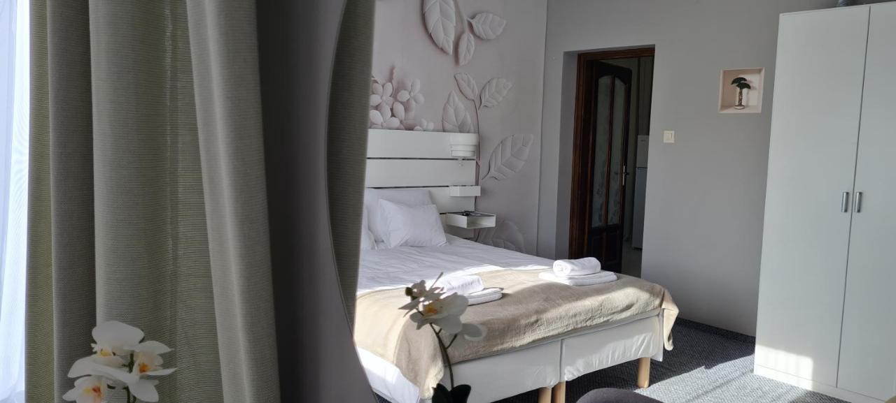 Lugas Apartman Miskolctapolca 2 Haloszoba Dezsa Es Jakuzzi Koezel A Barlangfuerdohoez Экстерьер фото