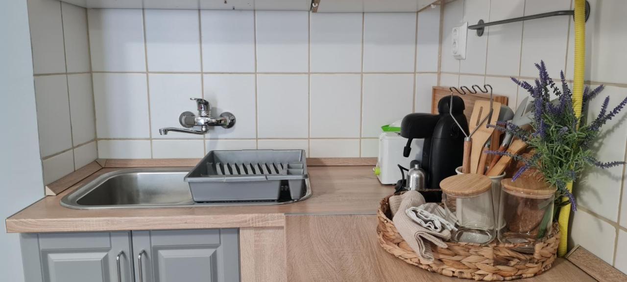 Lugas Apartman Miskolctapolca 2 Haloszoba Dezsa Es Jakuzzi Koezel A Barlangfuerdohoez Экстерьер фото