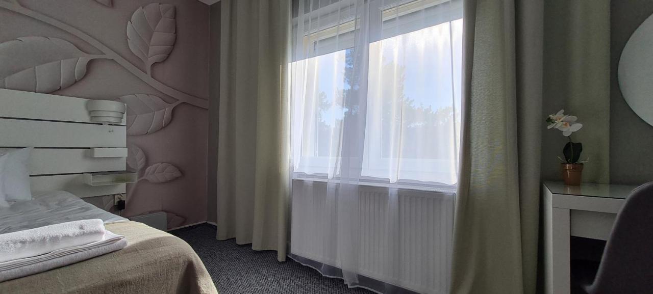 Lugas Apartman Miskolctapolca 2 Haloszoba Dezsa Es Jakuzzi Koezel A Barlangfuerdohoez Экстерьер фото