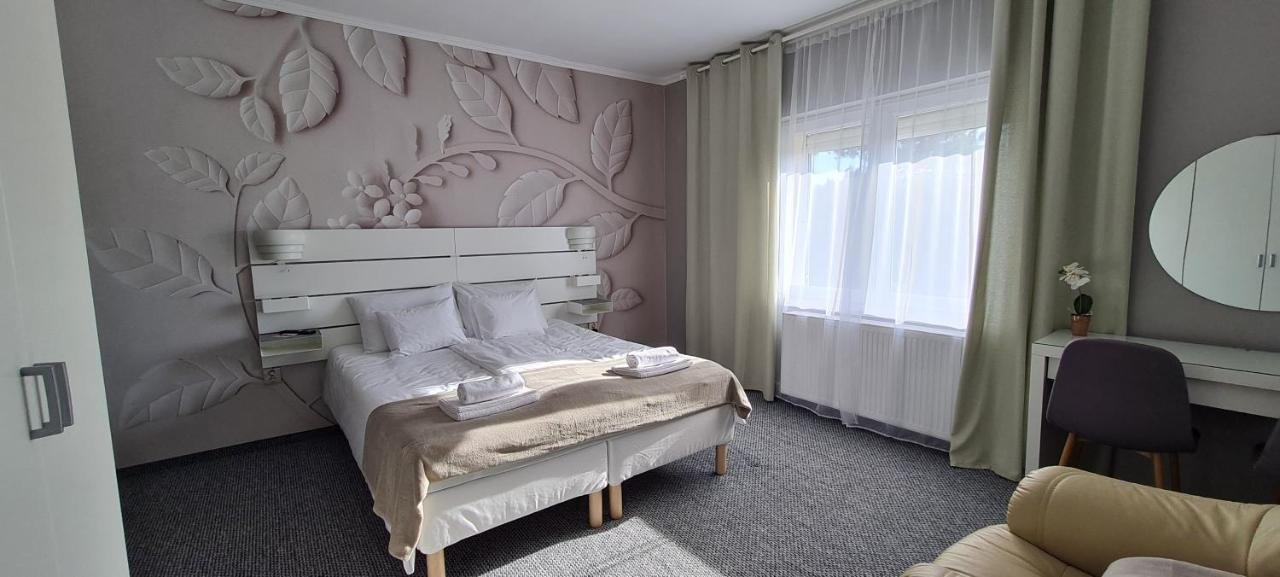 Lugas Apartman Miskolctapolca 2 Haloszoba Dezsa Es Jakuzzi Koezel A Barlangfuerdohoez Экстерьер фото