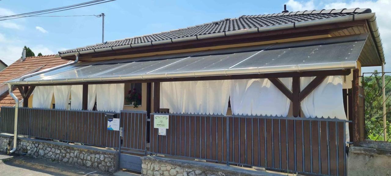 Lugas Apartman Miskolctapolca 2 Haloszoba Dezsa Es Jakuzzi Koezel A Barlangfuerdohoez Экстерьер фото