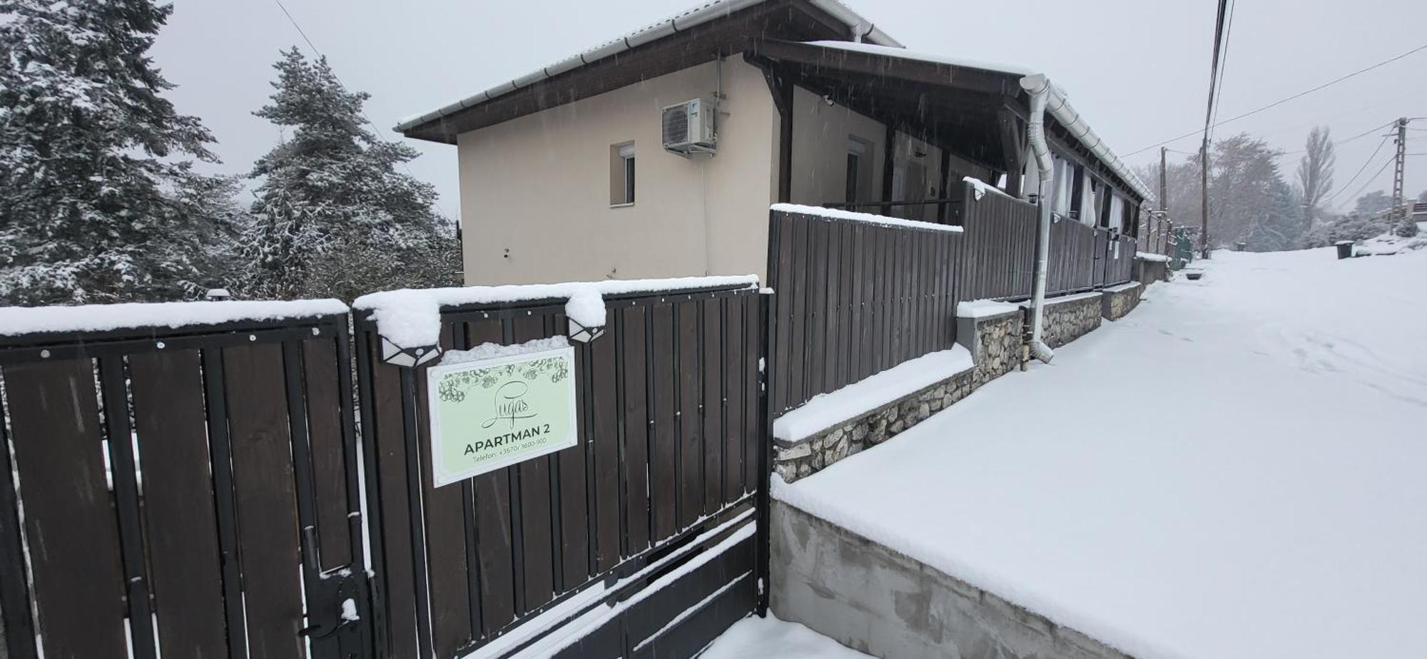 Lugas Apartman Miskolctapolca 2 Haloszoba Dezsa Es Jakuzzi Koezel A Barlangfuerdohoez Экстерьер фото